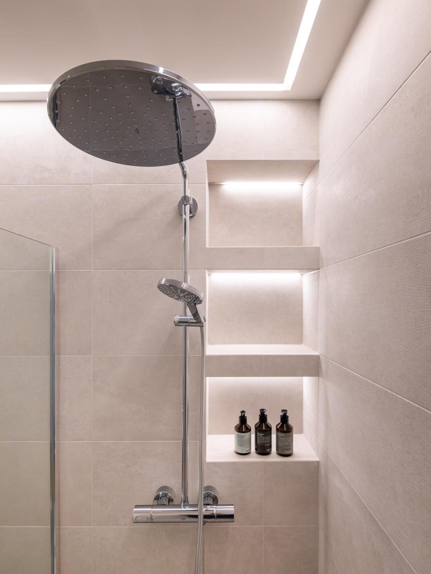 D33 Vilnius - Brand New Luxury Apartment With Terrace, Garden, Ac And Parking Экстерьер фото